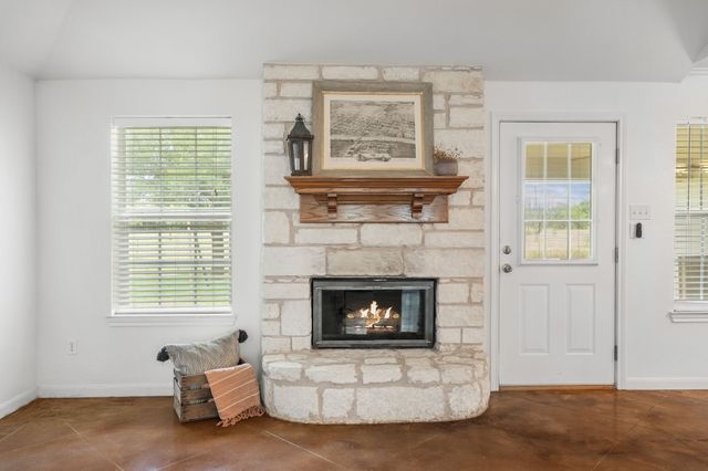 1007 Morning Star Circle, China Spring, TX 76633