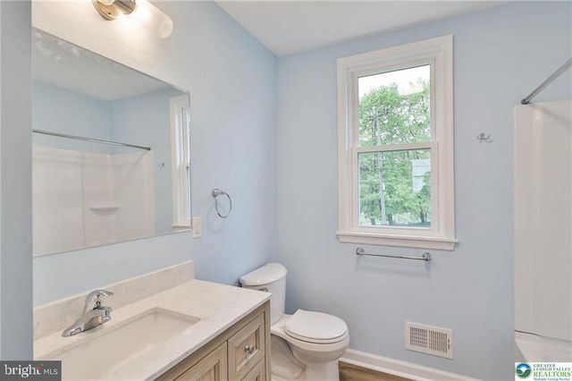 1861 E EMMAUS AVE, Allentown, PA 18103