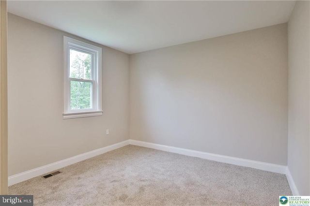1861 E EMMAUS AVE, Allentown, PA 18103