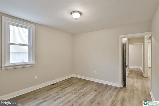 1861 E EMMAUS AVE, Allentown, PA 18103