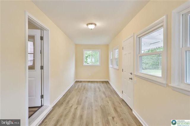 1861 E EMMAUS AVE, Allentown, PA 18103