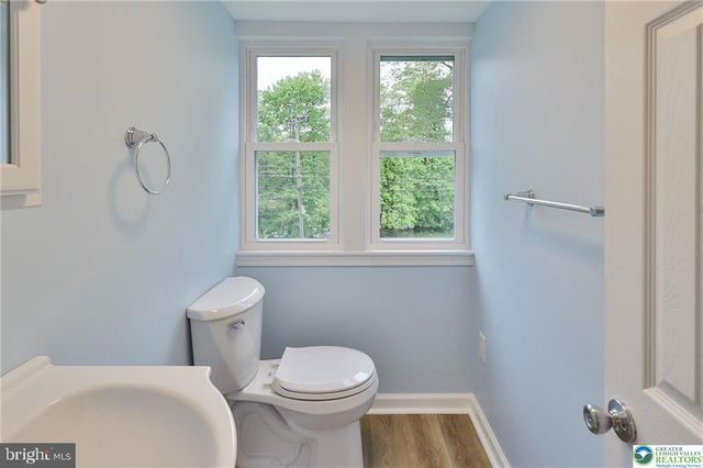 1861 E EMMAUS AVE, Allentown, PA 18103