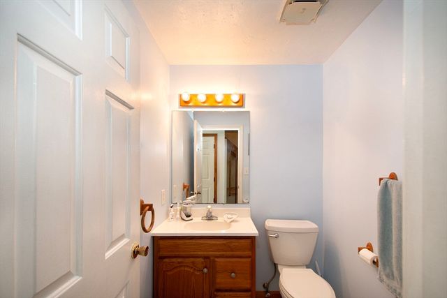 20 Cleverly St A4, Abington, MA 02351