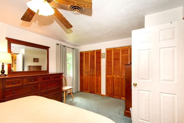20 Cleverly St A4, Abington, MA 02351