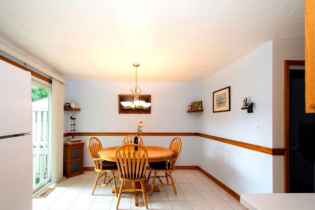 20 Cleverly St A4, Abington, MA 02351
