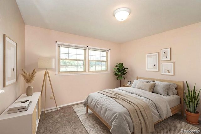 1239 Ashover Drive, Bloomfield Charter Township, MI 48304