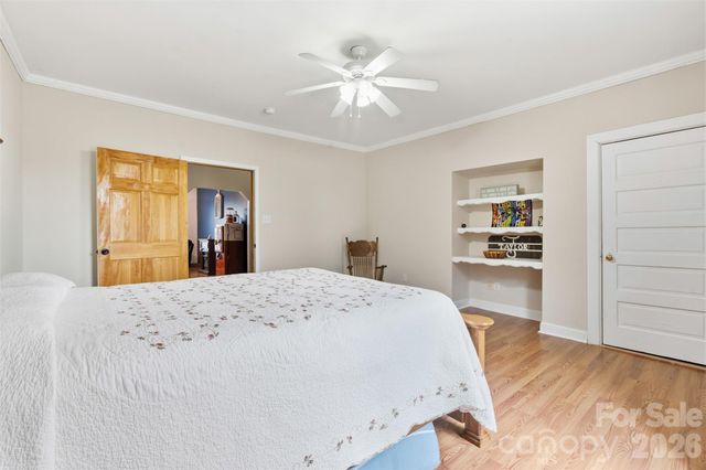207 Oak Avenue, Hamlet, NC 28345
