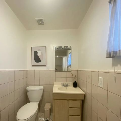 13198 Brand Boulevard, San Fernando, CA 91340