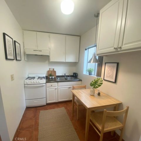 13198 Brand Boulevard, San Fernando, CA 91340