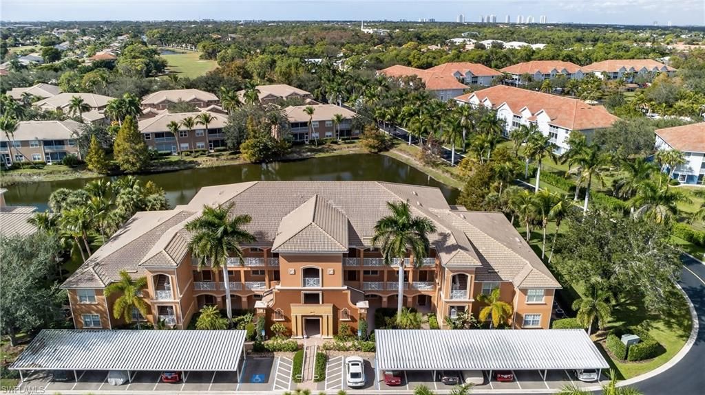 9601 Spanish Moss WAY 3624, BONITA SPRINGS, FL 34135 — exterior
