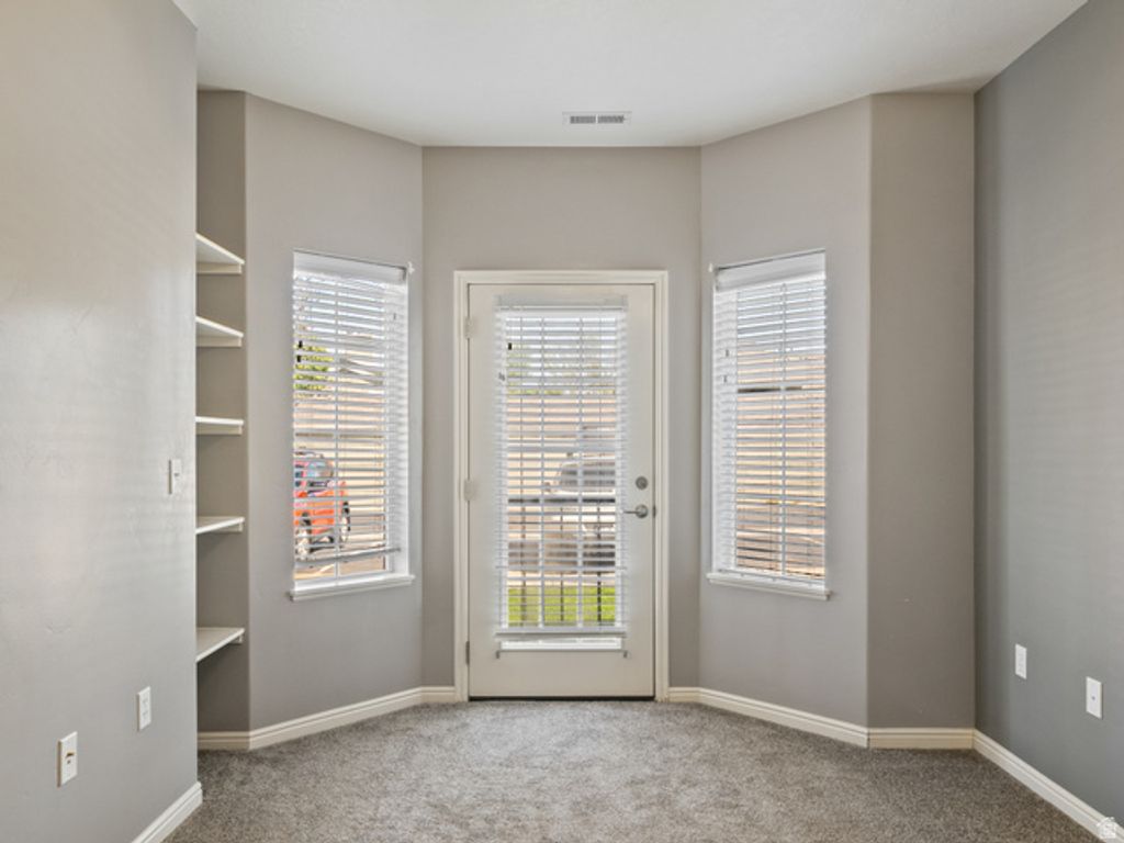 Image 11 of property listing at 114 E BELLA MONTE DR. #UNIT 1, Draper, UT 84020