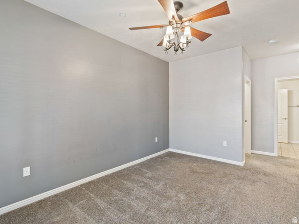 Image 12 of property listing at 114 E BELLA MONTE DR. #UNIT 1, Draper, UT 84020