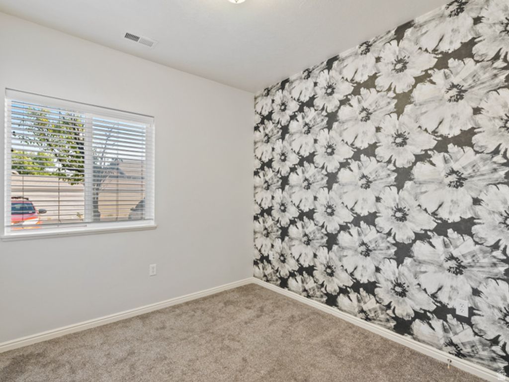 Image 16 of property listing at 114 E BELLA MONTE DR. #UNIT 1, Draper, UT 84020