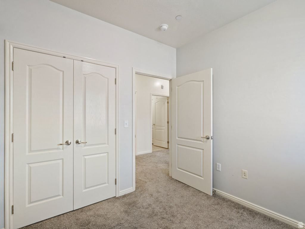 Image 18 of property listing at 114 E BELLA MONTE DR. #UNIT 1, Draper, UT 84020