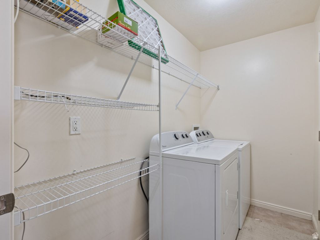 Image 22 of property listing at 114 E BELLA MONTE DR. #UNIT 1, Draper, UT 84020