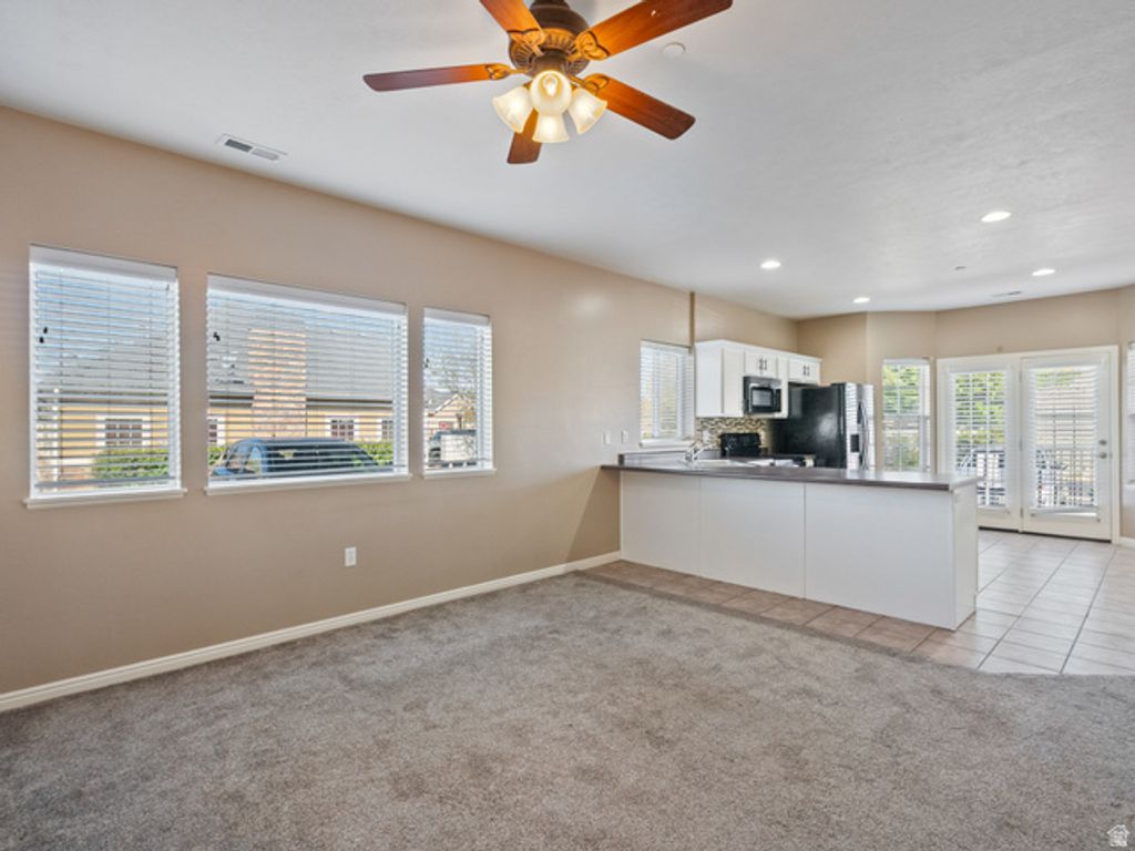 Image 4 of property listing at 114 E BELLA MONTE DR. #UNIT 1, Draper, UT 84020