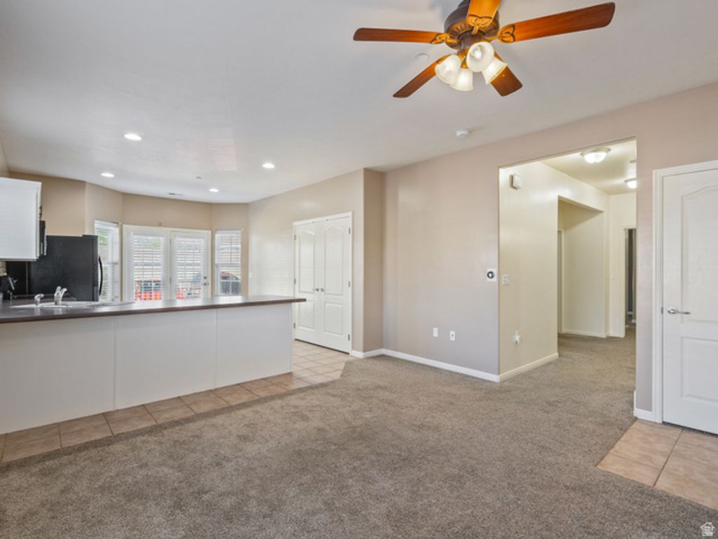 Image 6 of property listing at 114 E BELLA MONTE DR. #UNIT 1, Draper, UT 84020