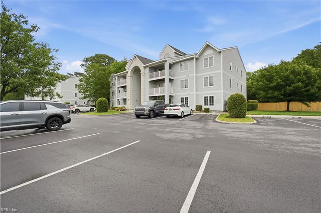 904 Charnell Dr Apt 303, Virginia Beach, VA 23451