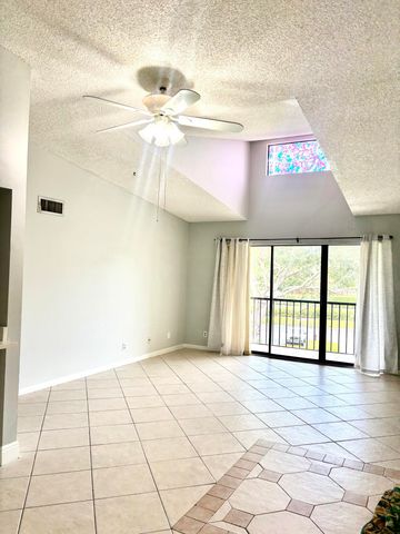 201 Foxtail Drive H3, Greenacres, FL 33415