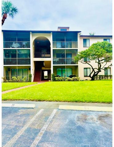 201 Foxtail Drive H3, Greenacres, FL 33415