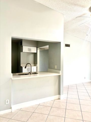 201 Foxtail Drive H3, Greenacres, FL 33415