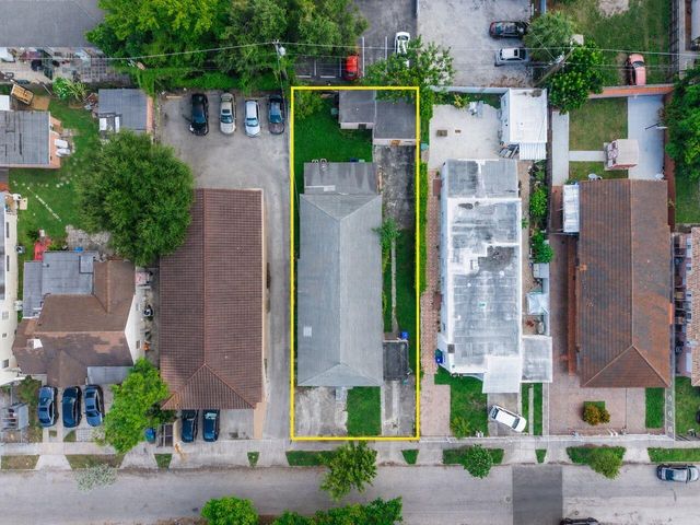 2033 SW 5th Street, Miami, FL 33135