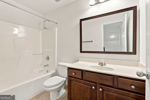 10 Fenway Court, Newnan, GA 30265