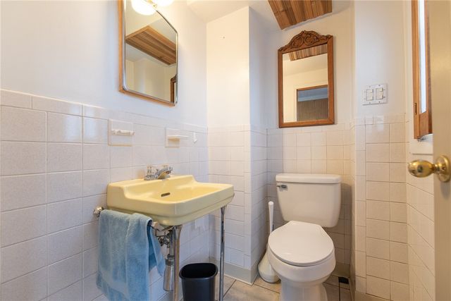 1020 Warwick Avenue, Warwick, RI 02888