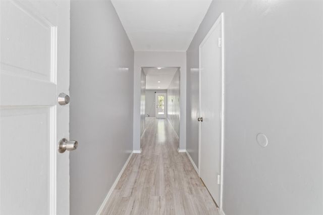 6111 Westbranch Drive, Houston, TX 77072