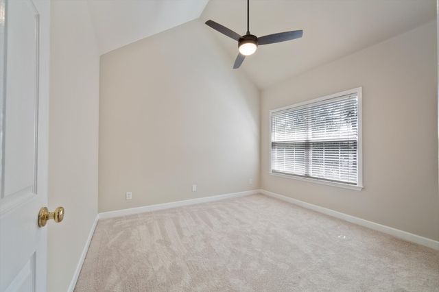 2271 Dewey Dr Apt J2, Spring Hill, TN 37174