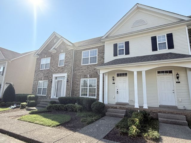 2271 Dewey Dr Apt J2, Spring Hill, TN 37174