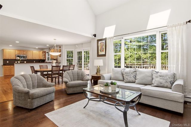 151 Gnarled Hollow Road, East Setauket, NY 11733