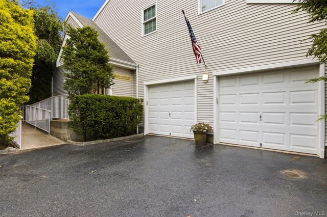 151 Gnarled Hollow Road, East Setauket, NY 11733