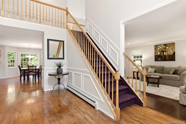 151 Gnarled Hollow Road, East Setauket, NY 11733
