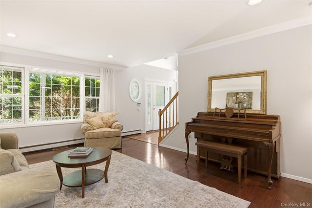 151 Gnarled Hollow Road, East Setauket, NY 11733