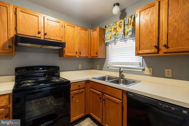 1938 CLINTON AVENUE, Chambersburg, PA 17201