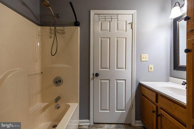 1938 CLINTON AVENUE, Chambersburg, PA 17201