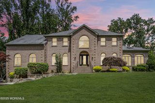2 Shady Oak Court, Millstone, NJ 08535
