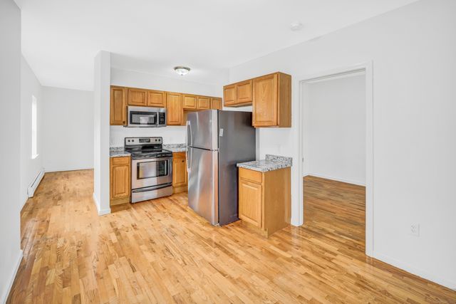 1004 Broad Street 4S, Hartford, CT 06106