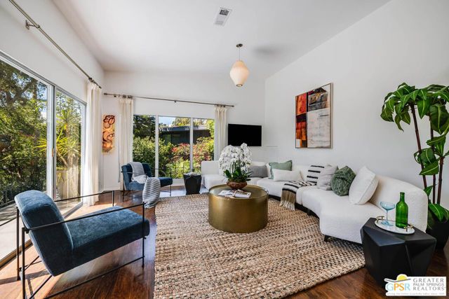 6309 Ivarene Avenue, Los Angeles, CA 90068