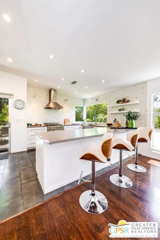 6309 Ivarene Avenue, Los Angeles, CA 90068