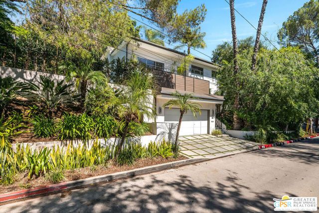 6309 Ivarene Avenue, Los Angeles, CA 90068