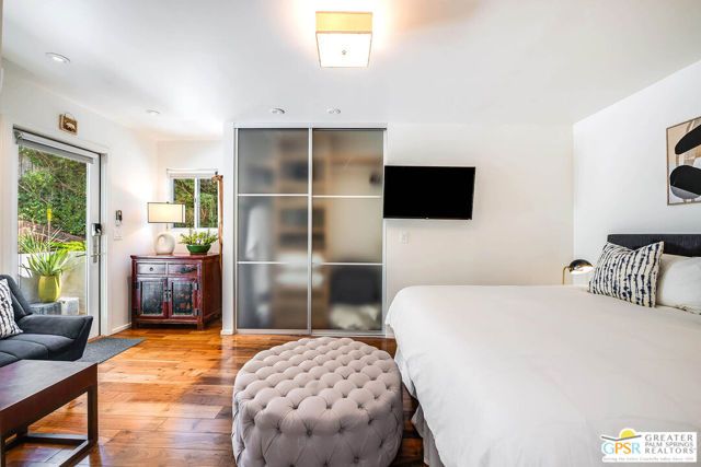 6309 Ivarene Avenue, Los Angeles, CA 90068