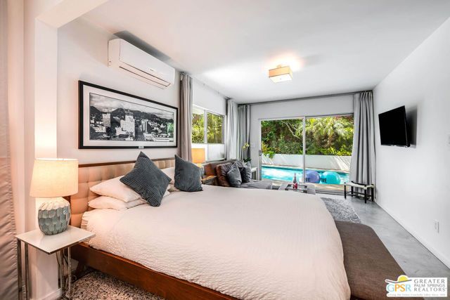 6309 Ivarene Avenue, Los Angeles, CA 90068