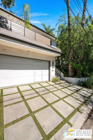 6309 Ivarene Avenue, Los Angeles, CA 90068