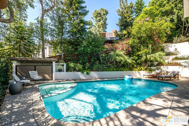 6309 Ivarene Avenue, Los Angeles, CA 90068