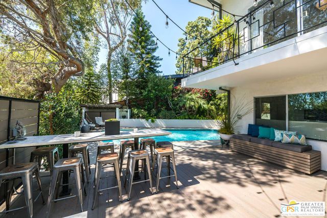 6309 Ivarene Avenue, Los Angeles, CA 90068
