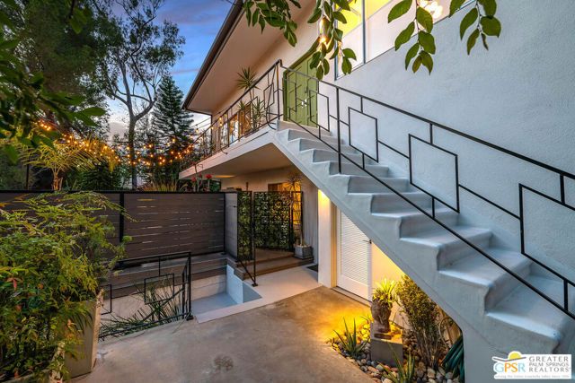 6309 Ivarene Avenue, Los Angeles, CA 90068