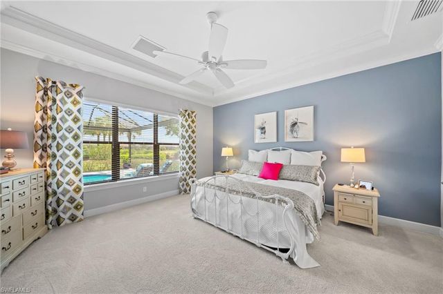 9282 Rialto LN, Naples, FL 34119