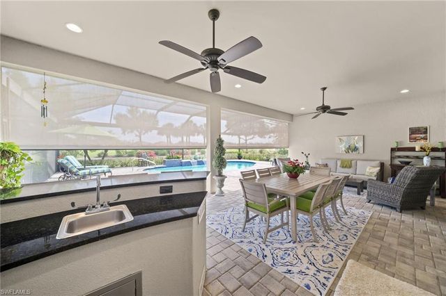 9282 Rialto LN, Naples, FL 34119